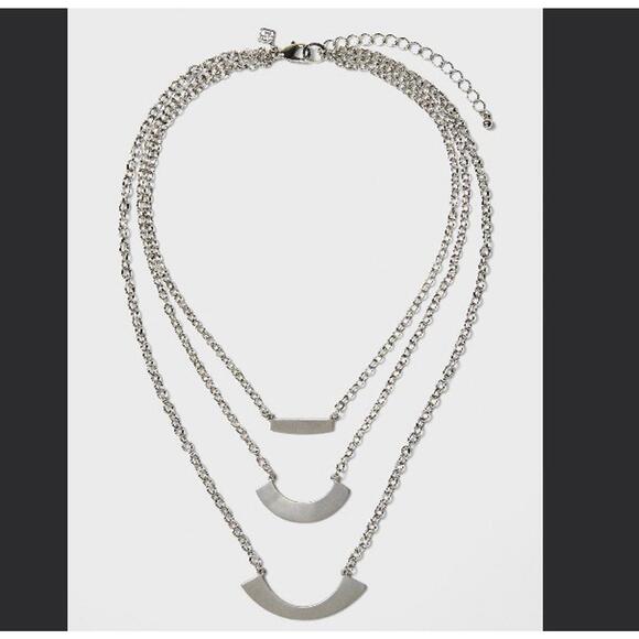 Banana Republic Tripled Layered Bars Necklace J12 - Picture 1 of 1